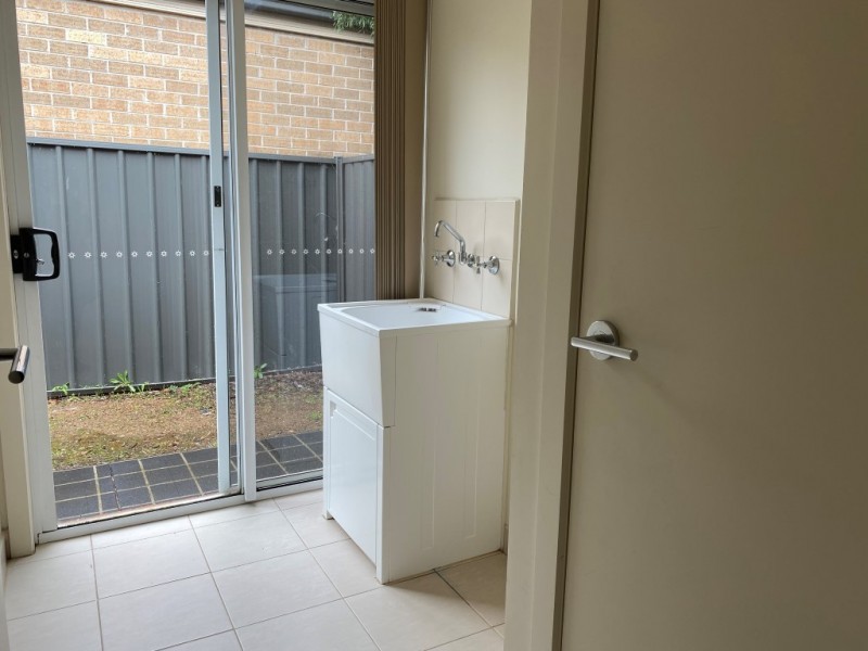 28 Howard Place, Deer Park VIC 3023