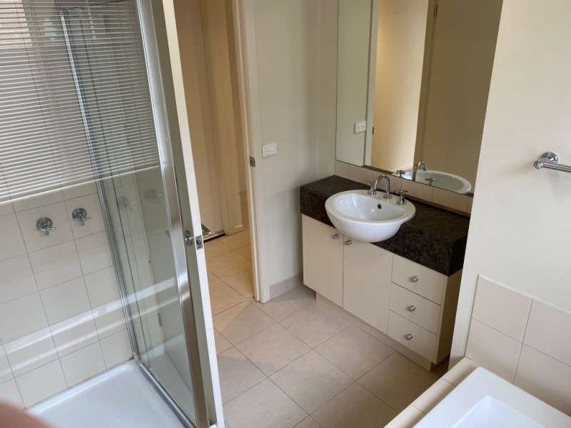 28 Howard Place, Deer Park VIC 3023