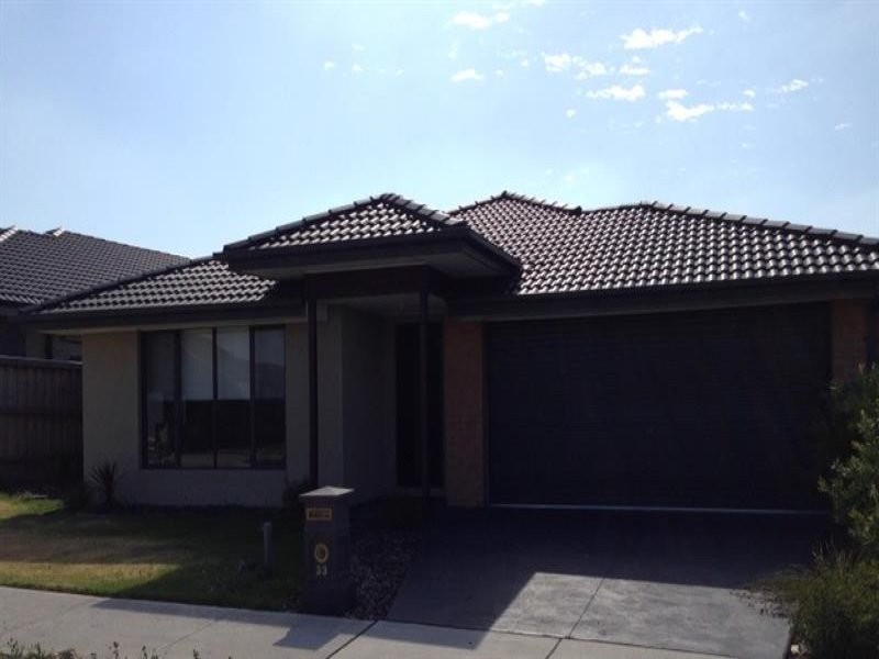 33 Ardenal Crescent, Lalor VIC 3075