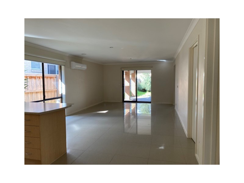 33 Ardenal Crescent, Lalor VIC 3075