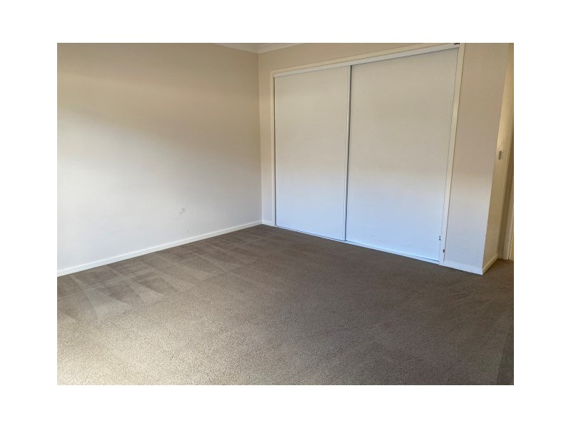 33 Ardenal Crescent, Lalor VIC 3075