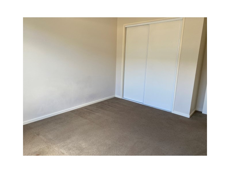 33 Ardenal Crescent, Lalor VIC 3075