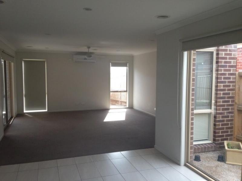 207 Saltwater Promenade, Point Cook VIC 3030