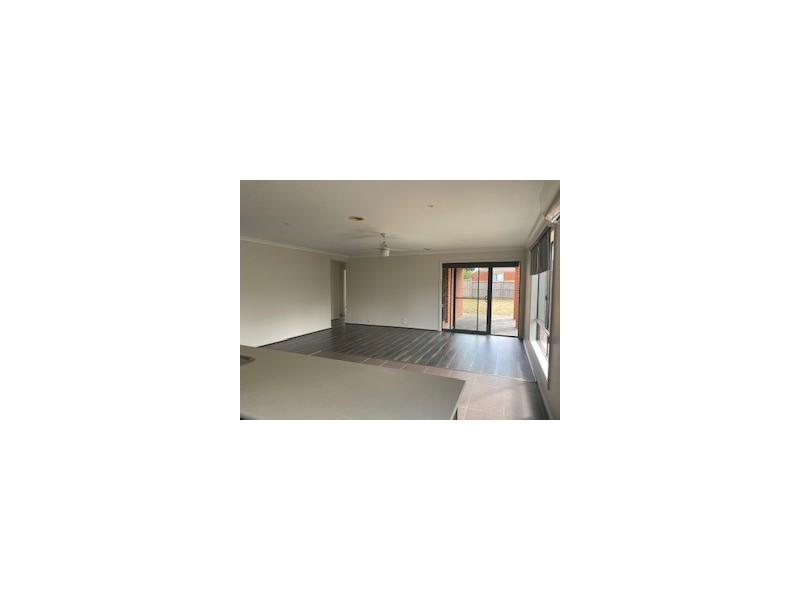 14 Larson Avenue, Tarneit VIC 3029