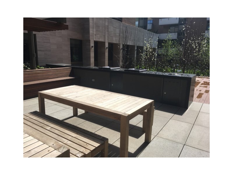 17/11 Bond Street, Caulfield North VIC 3161