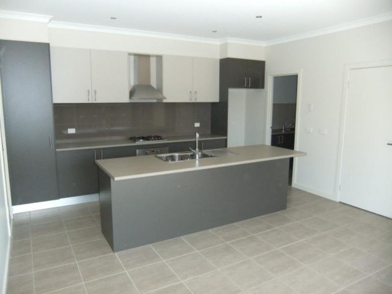 1/3 Daymar Circuit, Craigieburn VIC 3064