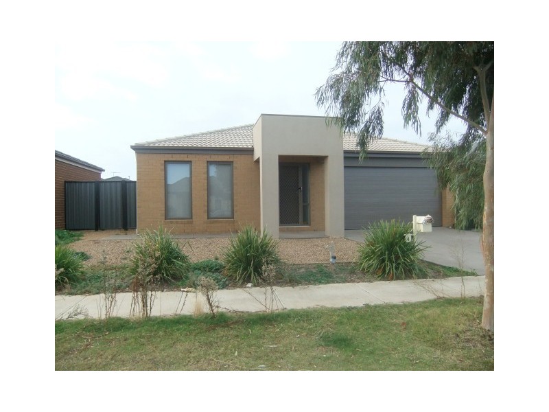 4 Aston Glade, Derrimut VIC 3030
