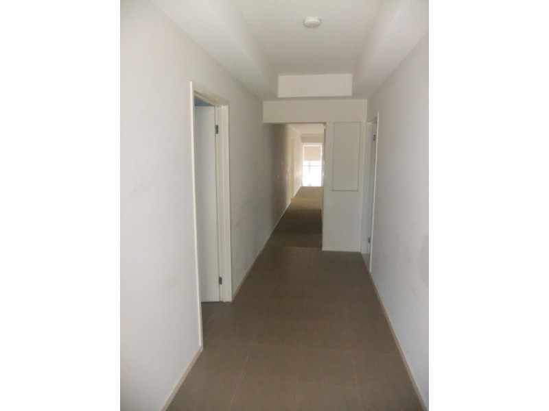4 Aston Glade, Derrimut VIC 3030