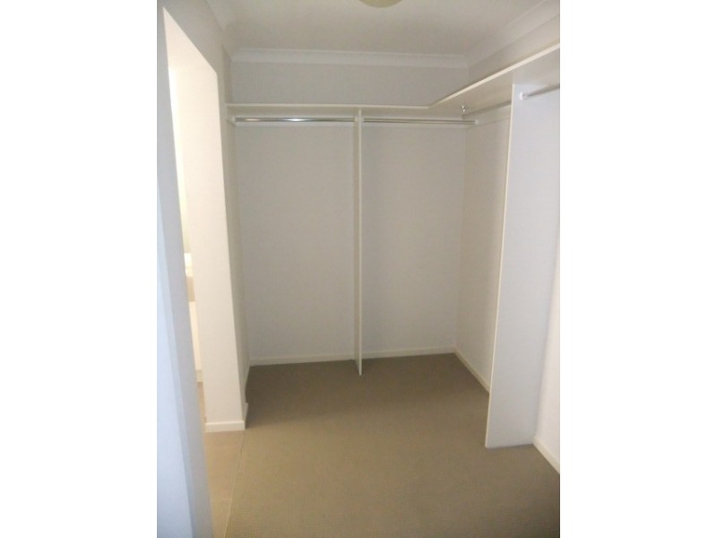 4 Aston Glade, Derrimut VIC 3030