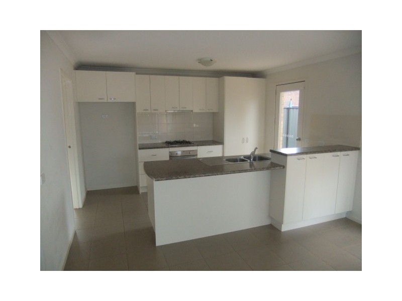 4 Aston Glade, Derrimut VIC 3030