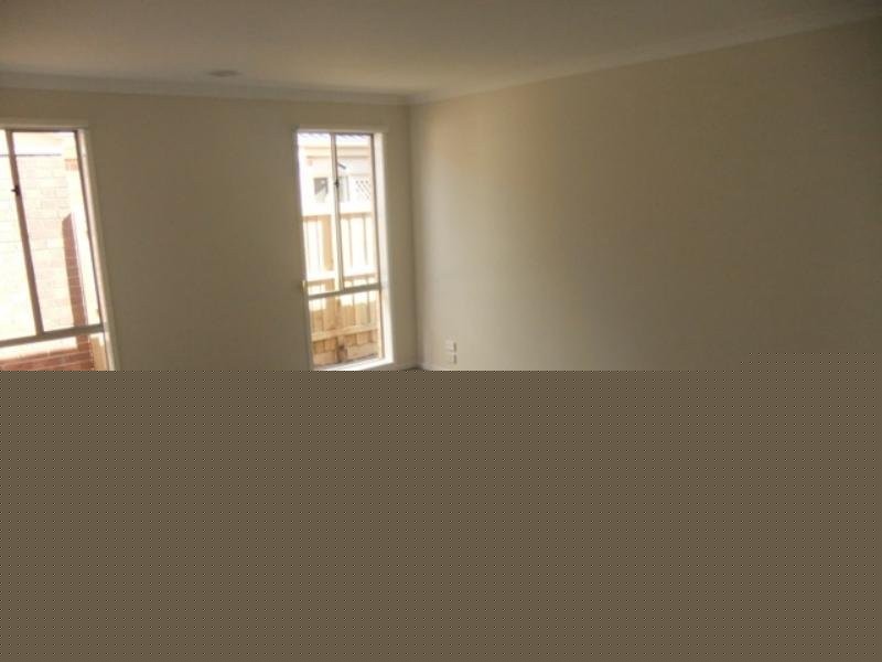 108 Mountainview Boulevard, Cranbourne North VIC 3977