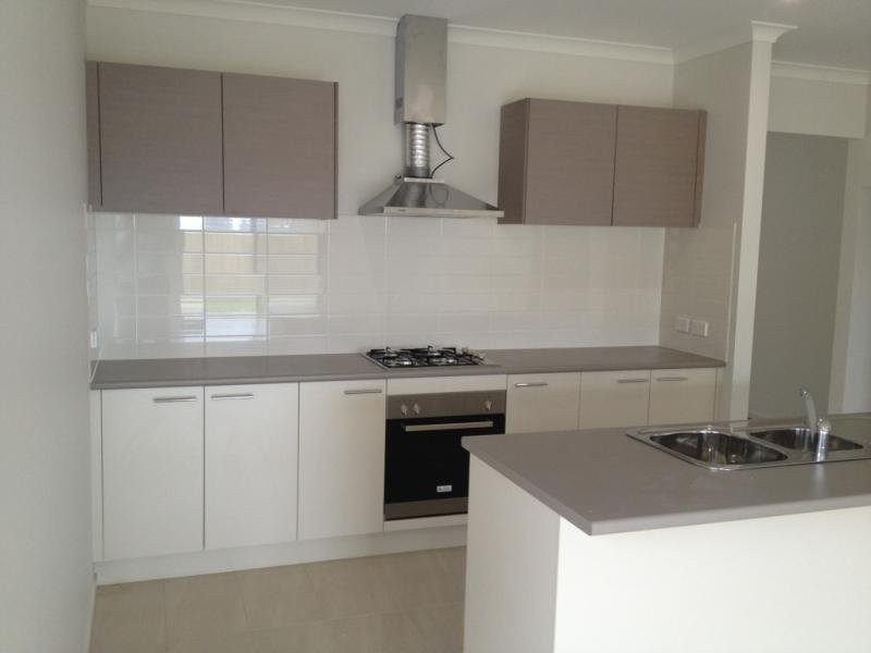 32 Warrego Circuit, Sandhurst VIC 3977