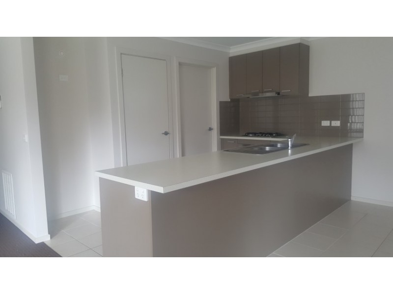 44 Ardenal Crescent, Lalor VIC 3075