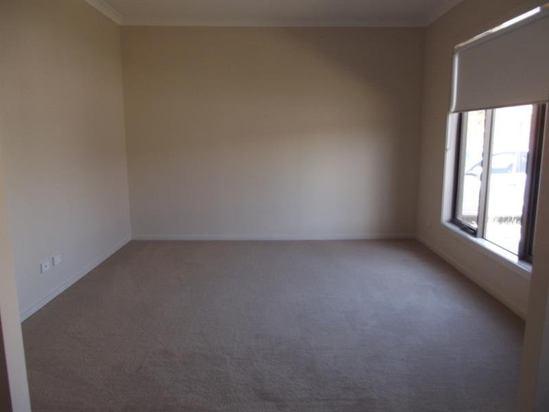 17 Daymar Circuit, Craigieburn VIC 3064