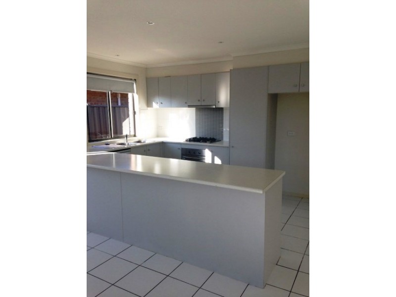 29 Bentley Drive, Deer Park VIC 3023