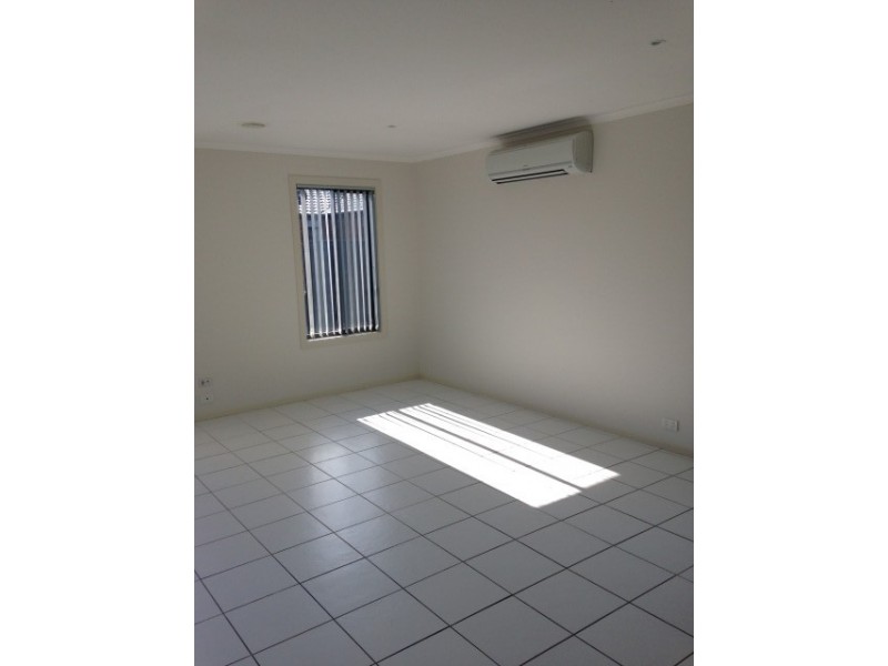 29 Bentley Drive, Deer Park VIC 3023