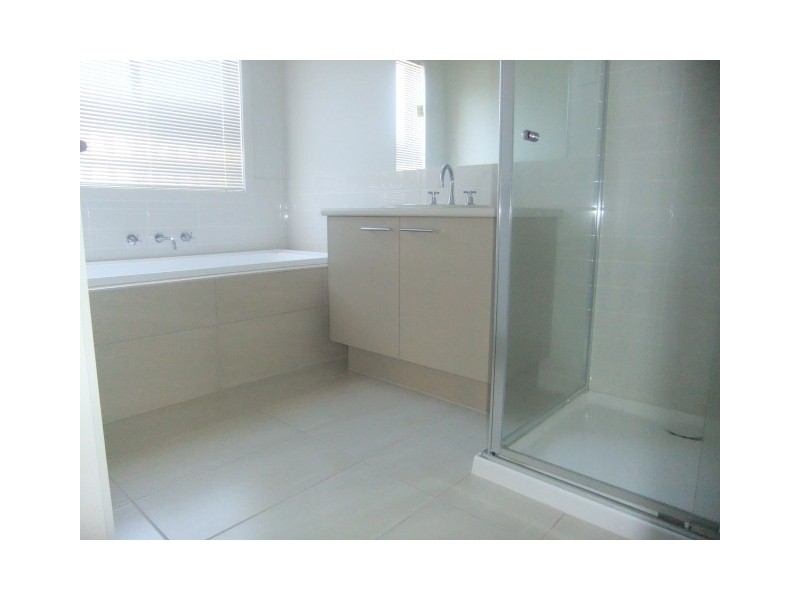 11 Elysian Place, Cranbourne West VIC 3977