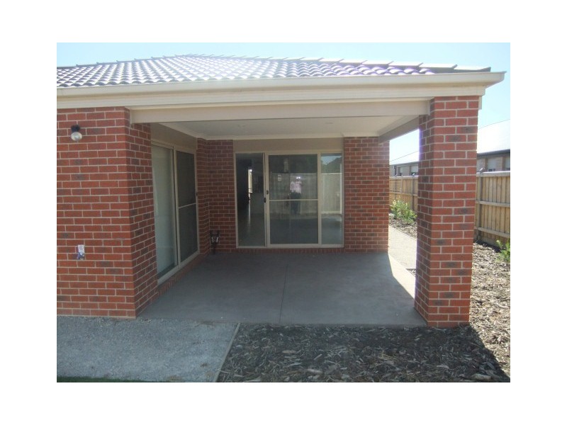 11 Elysian Place, Cranbourne West VIC 3977