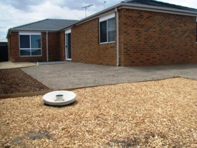 38 Pioneer Drive, Deer Park VIC 3023