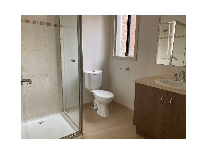 4 Flower Gum Crescent, Tarneit VIC 3029