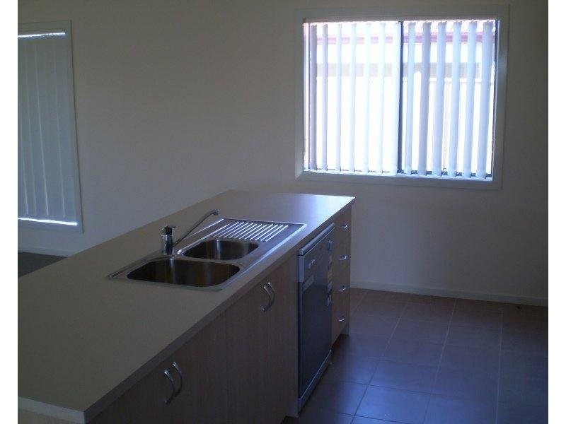 50 Fantail Crescent, Williams Landing VIC 3027