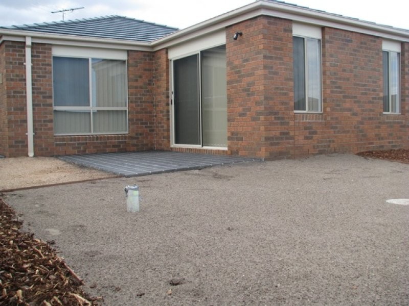 36 Pioneer Drive, Deer Park VIC 3023