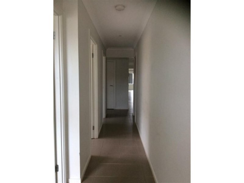 9 Galeff Avenue, Truganina VIC 3029