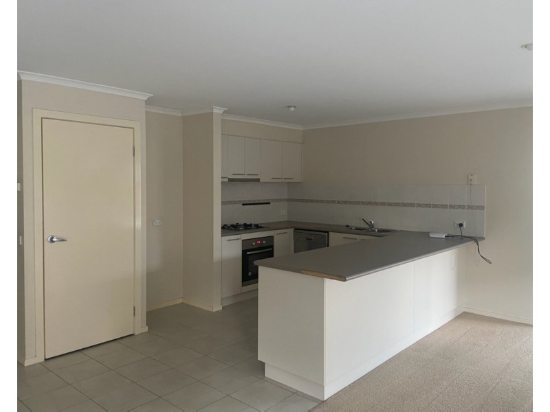 83 Lincolnheath Boulevard, Point Cook VIC 3030
