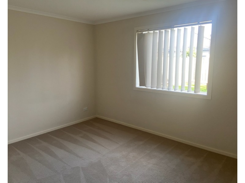 83 Lincolnheath Boulevard, Point Cook VIC 3030