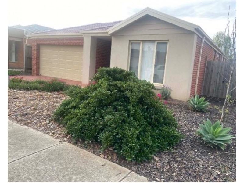 10 Grandiflora Grove, Point Cook VIC 3030