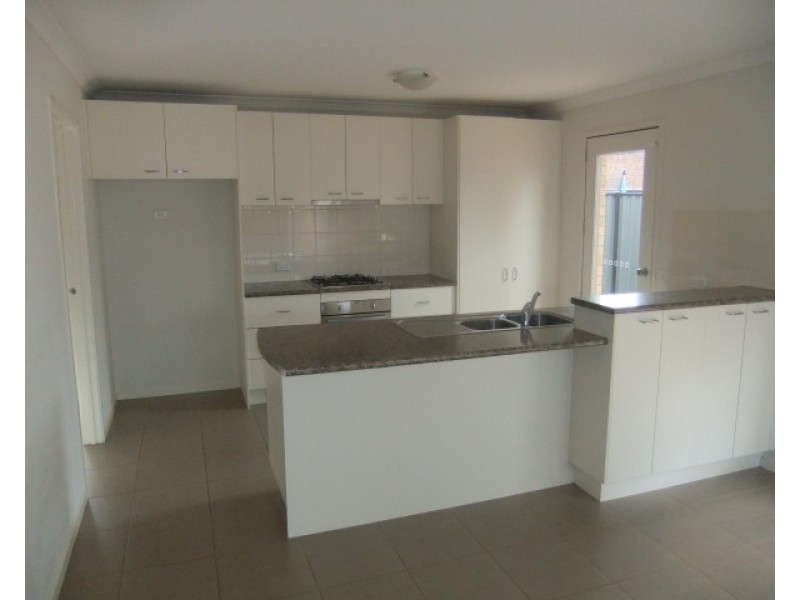 4 Aston Glade, Derrimut VIC 3030