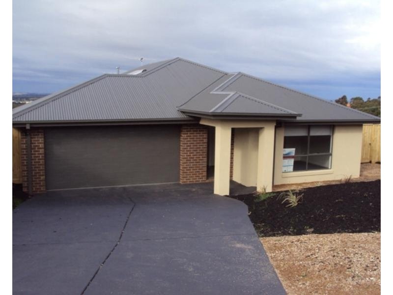 183 Phillip Drive, Sunbury VIC 3429