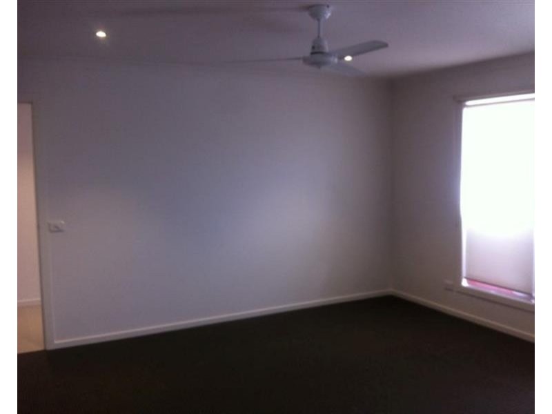 3 Woodstock Drive, Cranbourne North VIC 3977