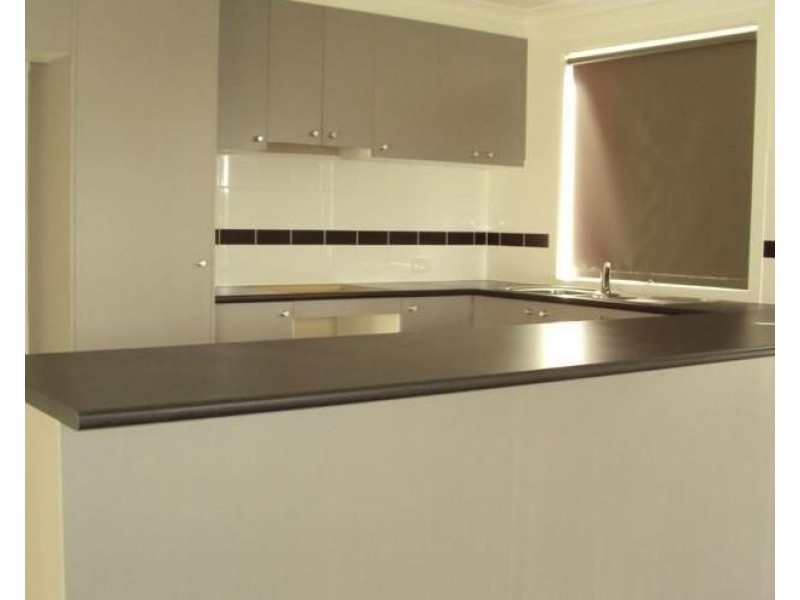 75 Jonah Parade, Deer Park VIC 3023