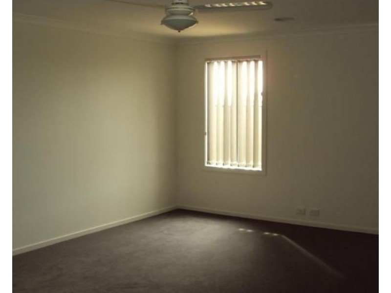 75 Jonah Parade, Deer Park VIC 3023