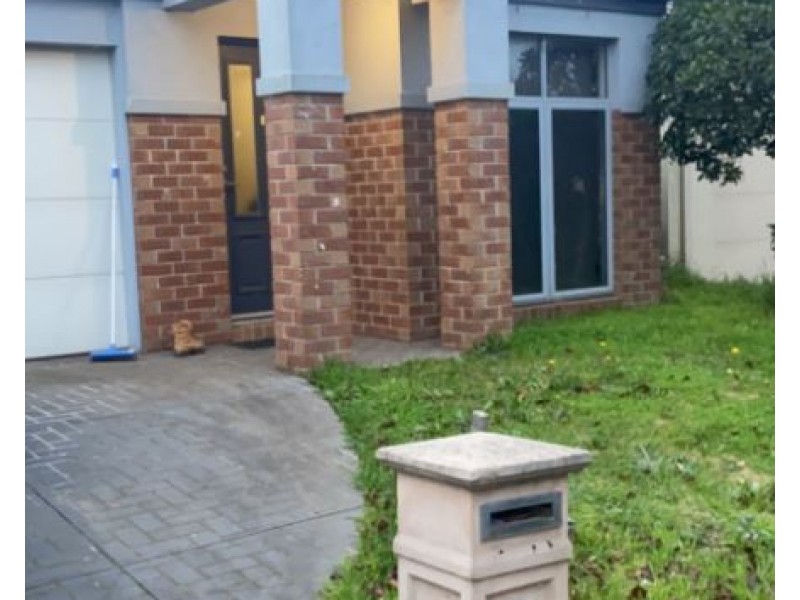 75 Jonah Parade, Deer Park VIC 3023