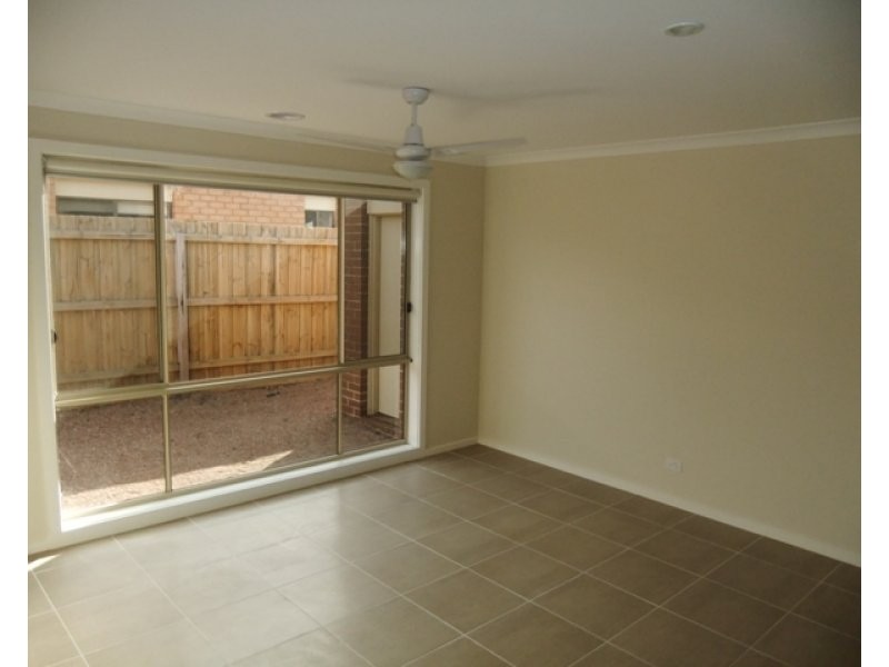 21 Botanical Drive, Truganina VIC 3029