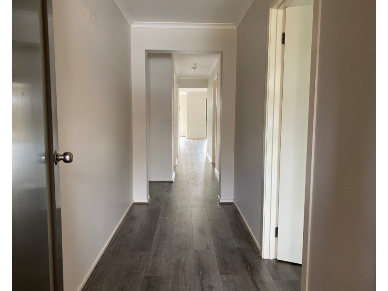 270 The Lakes Boulevard, South Morang VIC 3752