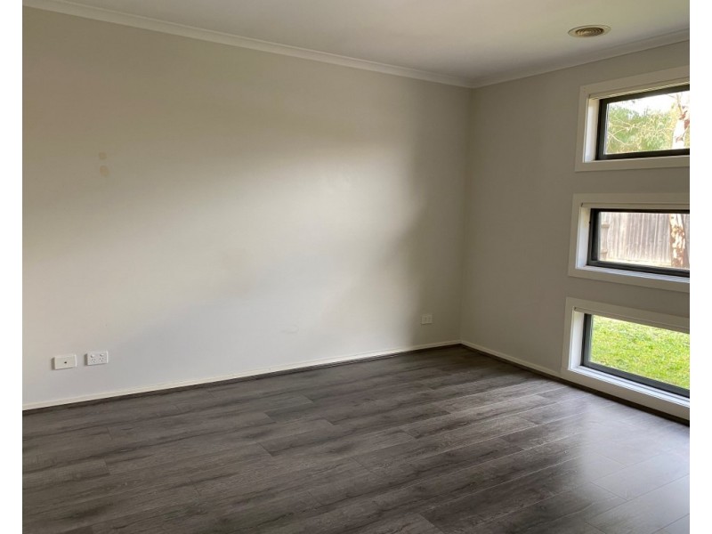 270 The Lakes Boulevard, South Morang VIC 3752