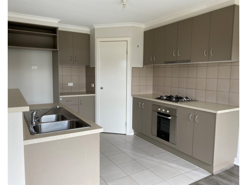 270 The Lakes Boulevard, South Morang VIC 3752