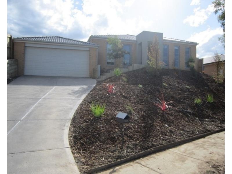 6 Hadlow Court, Sunbury VIC 3429