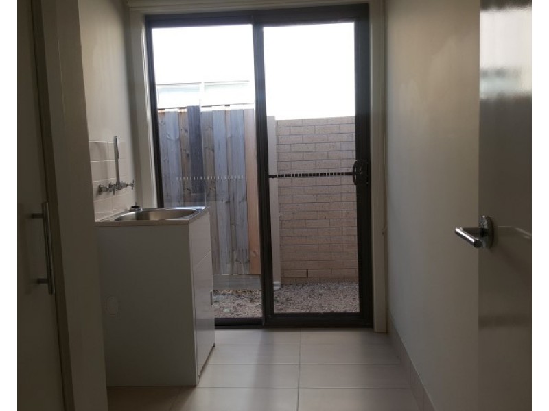 5 Shoreline Lane, Point Cook VIC 3030