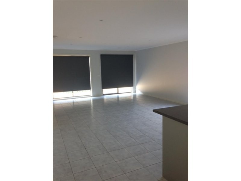 7 Penhurst Place, Deer Park VIC 3023