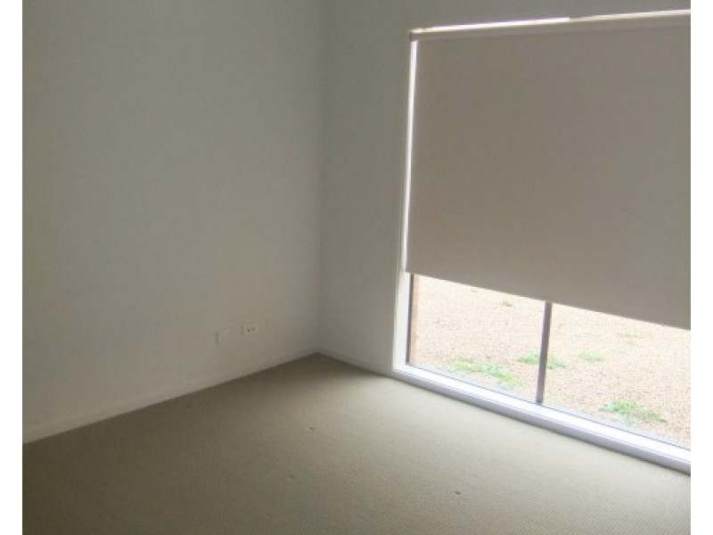 4 Aston Glade, Derrimut VIC 3030