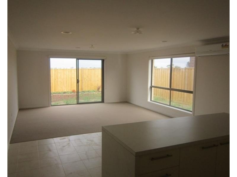 43 Springleaf Road, Tarneit VIC 3029