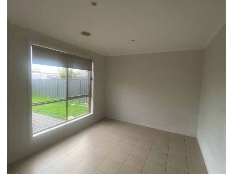 36 Pioneer Drive, Deer Park VIC 3023