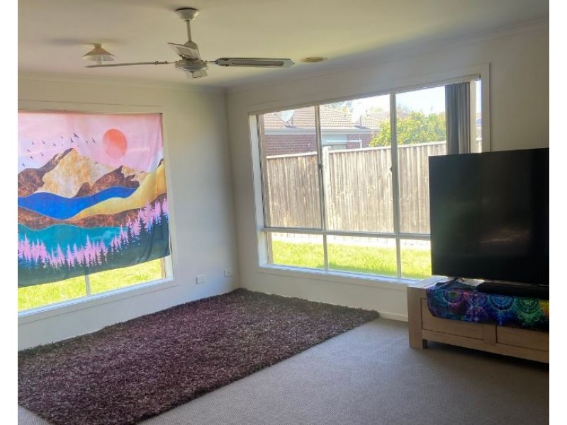 5 Mallard Close, Williams Landing VIC 3027