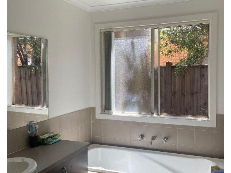 5 Mallard Close, Williams Landing VIC 3027