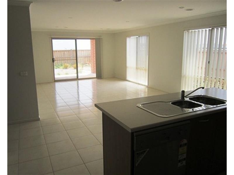 7 Tusmore Road, Point Cook VIC 3030