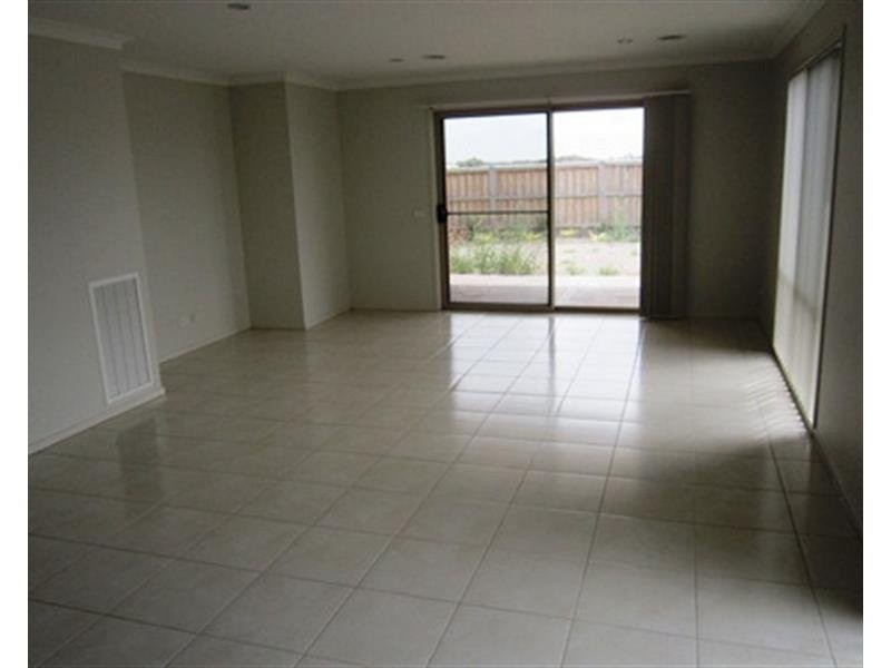 7 Tusmore Road, Point Cook VIC 3030